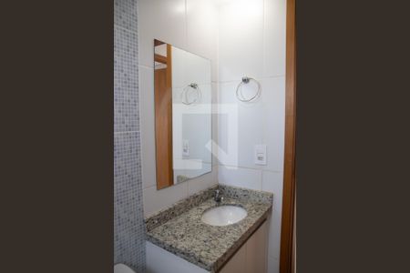 Apartamento para alugar com 62m², 2 quartos e 1 vaga Apartamento para alugar com 62m², 2 quartos e 1 vagaBanheiro social