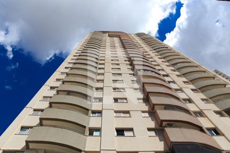 Apartamento para alugar com 62m², 2 quartos e 1 vaga Apartamento para alugar com 62m², 2 quartos e 1 vagaFachada