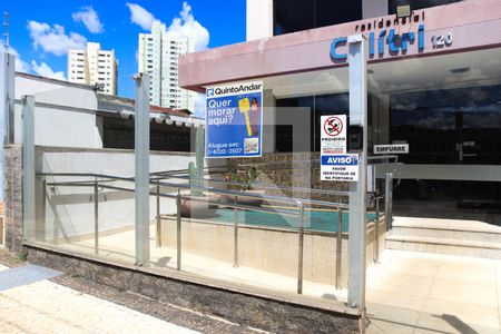 Apartamento para alugar com 62m², 2 quartos e 1 vaga Apartamento para alugar com 62m², 2 quartos e 1 vagaFachada