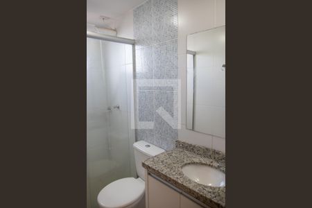 Apartamento para alugar com 62m², 2 quartos e 1 vaga Apartamento para alugar com 62m², 2 quartos e 1 vagaBanheiro social