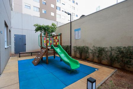 Apartamento para alugar com 34m², 2 quartos e sem vaga Apartamento para alugar com 34m², 2 quartos e sem vagaÁrea comum - Playground