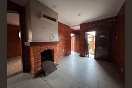 Casa para alugar com 205m², 3 quartos e 2 vagasSala