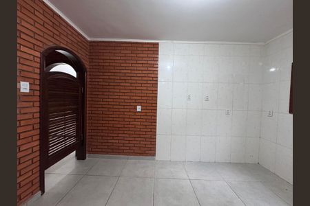 Casa para alugar com 205m², 3 quartos e 2 vagasCozinha