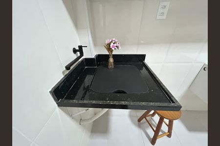 Apartamento para alugar com 70m², 3 quartos e 1 vagaÁrea de Serviço