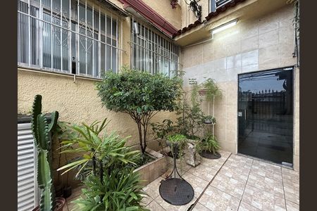 Apartamento para alugar com 70m², 3 quartos e 1 vagaEntrada do bloco