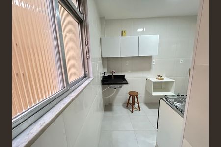 Apartamento para alugar com 70m², 3 quartos e 1 vagaÁrea de Serviço