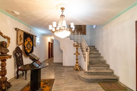 Casa à venda com 500m², 3 quartos e 6 vagasEntrada