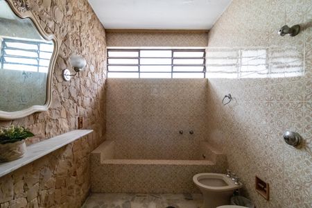 Casa à venda com 500m², 3 quartos e 6 vagasBanheiro 1