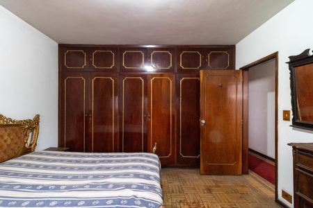 Casa à venda com 500m², 3 quartos e 6 vagasQuarto 2