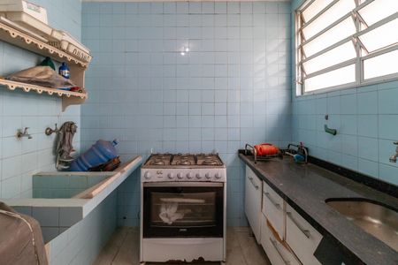 Casa à venda com 500m², 3 quartos e 6 vagasEdícula - Cozinha