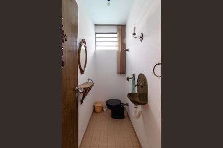 Casa à venda com 500m², 3 quartos e 6 vagasEdícula - Lavabo