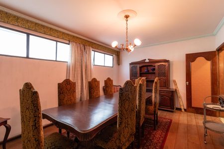 Casa à venda com 500m², 3 quartos e 6 vagasSala de Jantar