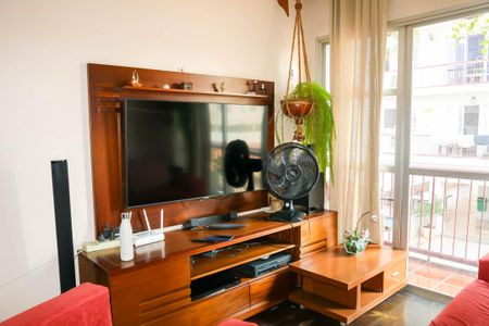 Apartamento à venda com 69m², 2 quartos e 1 vaga Apartamento à venda com 69m², 2 quartos e 1 vagaSala