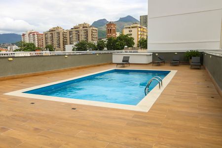 Apartamento à venda com 69m², 2 quartos e 1 vaga Apartamento à venda com 69m², 2 quartos e 1 vagaÁrea comum - Piscina