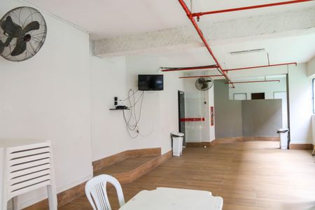 Apartamento à venda com 69m², 2 quartos e 1 vaga Apartamento à venda com 69m², 2 quartos e 1 vagaÁrea comum - Churrasqueira