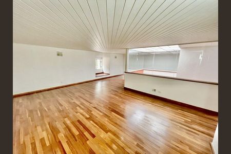 Casa à venda com 4 quartos, 520m² em Super Quadra Morumbi, São Paulo