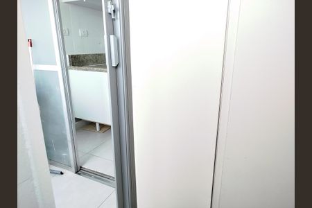 Apartamento à venda com 60m², 2 quartos e 1 vagaBanheiro de serviço