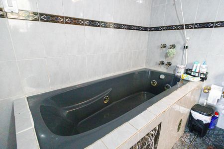 Casa para alugar com 334m², 3 quartos e 2 vagasBanheiro da Suíte