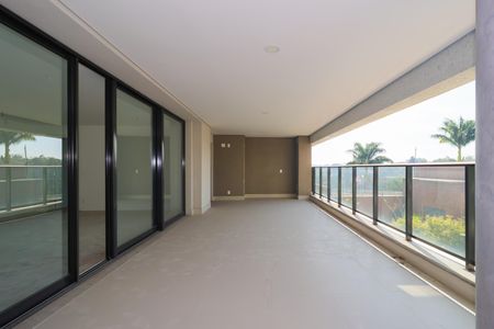 Apartamento à venda com 230m², 4 quartos e 4 vagasVaranda da Sala