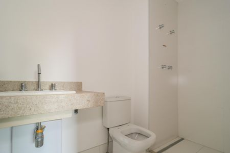 Apartamento à venda com 230m², 4 quartos e 4 vagasBanheiro da Suíte 3
