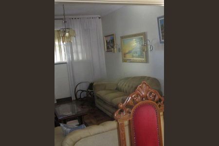 Casa à venda com 4 quartos, 300m² em Ipiranga, São Paulo