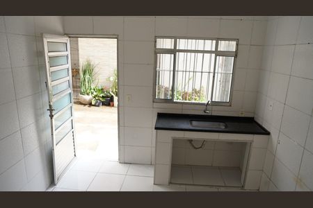Cozinha de casa para alugar com 2 quartos, 70m² em Jardim Valéria, Guarulhos