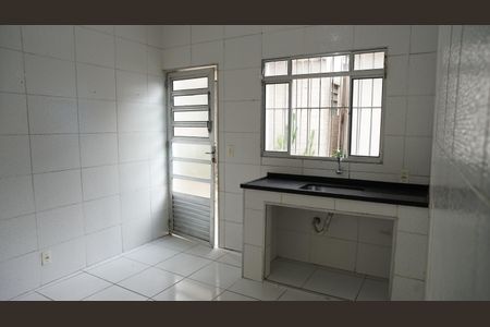 Sala/Cozinha de casa para alugar com 2 quartos, 70m² em Jardim Valéria, Guarulhos