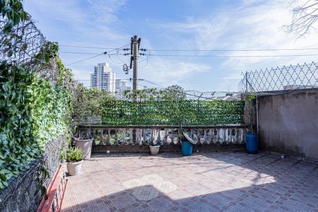 Casa à venda com 207m², 2 quartos e 4 vagasQuintal frente