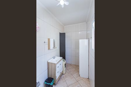 Casa à venda com 207m², 2 quartos e 4 vagasBanheiro suíte 1