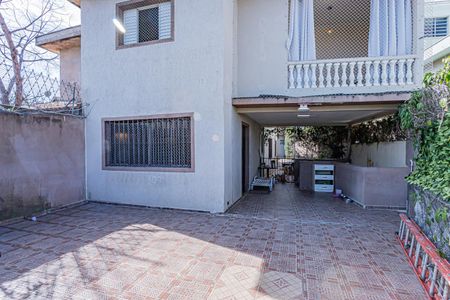 Casa à venda com 207m², 2 quartos e 4 vagasQuintal frente