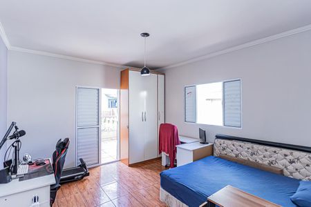 Casa à venda com 207m², 2 quartos e 4 vagasSuíte 2