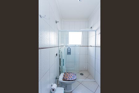 Casa à venda com 207m², 2 quartos e 4 vagasBanheiro suíte 2