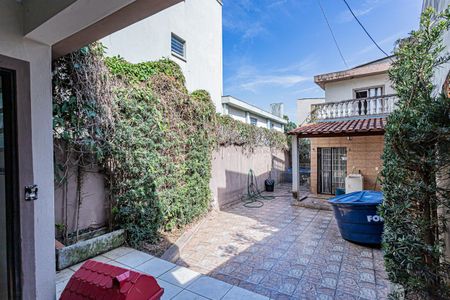 Casa à venda com 207m², 2 quartos e 4 vagasÁrea de serviço e quintal