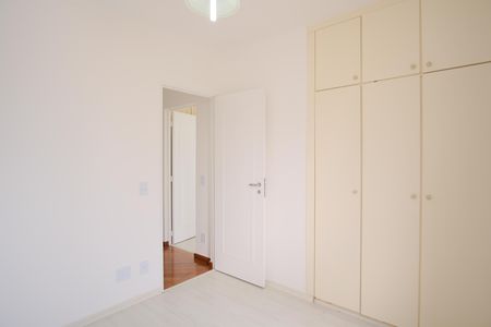 Apartamento à venda com 85m², 3 quartos e 2 vagasQuarto 1