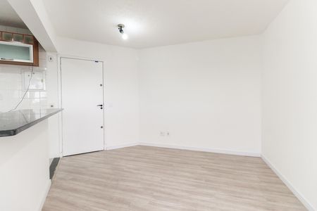 Sala de apartamento para alugar com 1 quarto, 37m² em Vila Carmosina, São Paulo