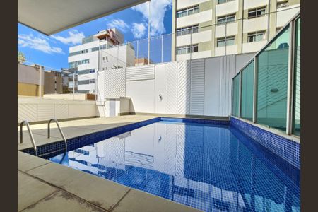 Apartamento à venda com 196m², 4 quartos e 2 vagasPiscina