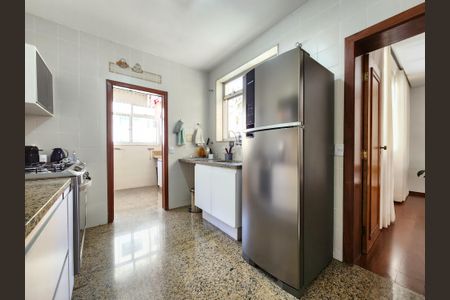 Apartamento à venda com 196m², 4 quartos e 2 vagasCozinha