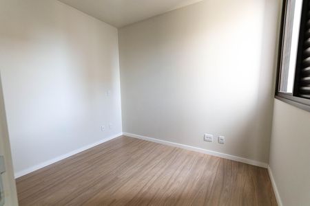 Apartamento à venda com 70m², 3 quartos e 2 vagasQuarto 2