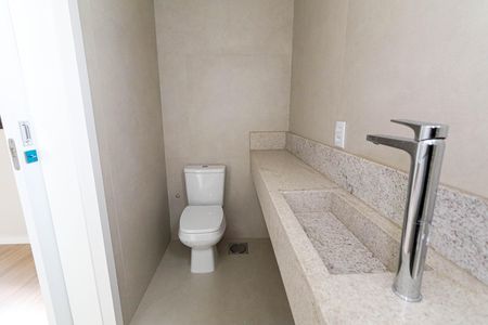 Apartamento à venda com 70m², 3 quartos e 2 vagasBanheiro da Suíte