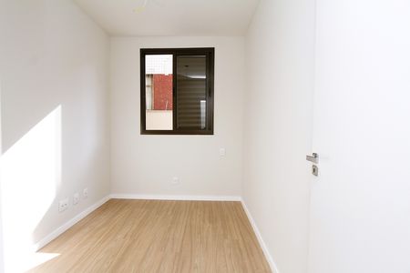 Apartamento à venda com 89m², 3 quartos e 2 vagasQuarto 2