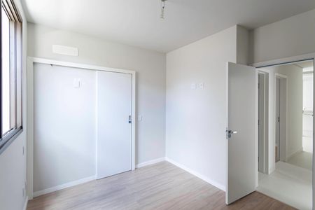 Apartamento à venda com 118m², 3 quartos e 2 vagas Apartamento à venda com 118m², 3 quartos e 2 vagasSuíte