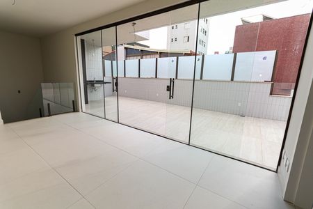 Apartamento à venda com 145m², 3 quartos e 3 vagasCobertura