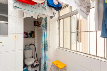 Apartamento à venda com 64m², 3 quartos e 1 vagaÁrea de Serviço