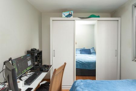 Apartamento à venda com 64m², 3 quartos e 1 vagaQuarto 2