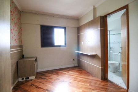 Apartamento para alugar com 89m², 3 quartos e 2 vagas Apartamento para alugar com 89m², 3 quartos e 2 vagasSuíte