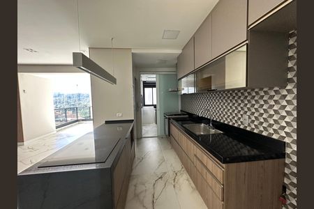 Cozinha de apartamento à venda com 2 quartos, 112m² em Empresarial 18 do Forte, Barueri