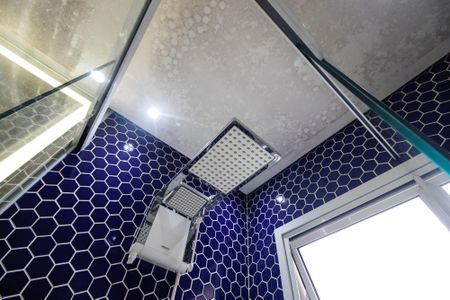 Casa à venda com 230m², 2 quartos e 2 vagasBanheiro da Suíte 2