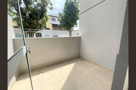 Apartamento à venda com 83m², 2 quartos e 1 vagaÁrea de serviço