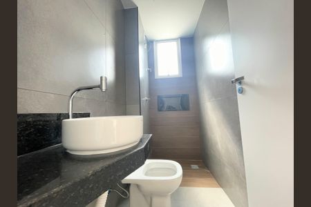 Banheiro da Suíte  de apartamento à venda com 2 quartos, 83m² em Santa Rosa, Belo Horizonte