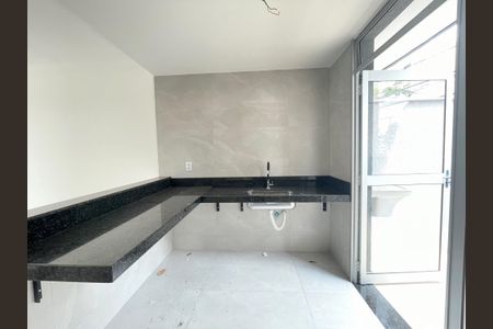 Apartamento à venda com 83m², 2 quartos e 1 vagaCozinha